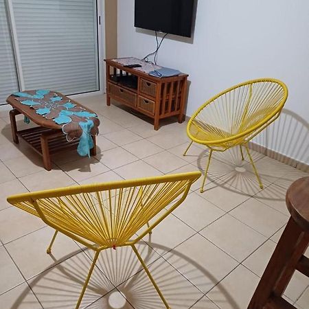 Appartement F2 Avec Piscine Saint-André Dış mekan fotoğraf